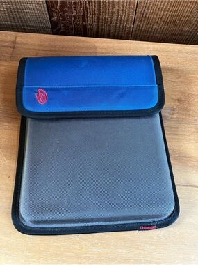 Timbuk2 Tablet Case Blue Gray (Fits iPad)